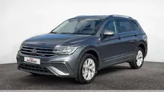 Grau Gebraucht 2024 VW Tiguan Allspace S SUV | 42.295 € (Fairer Preis)