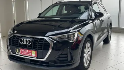 Gebraucht Audi Q3 Basis 150 PS (110 kW) 2020 Mythosschwarz metallic SUV