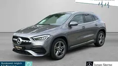 Metalliclack mountaingrau Gebraucht 2021 Mercedes GLA200 AMG line SUV | 30.870 € (Superpreis)