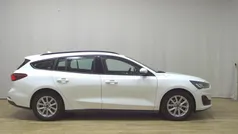 Weiss Gebraucht 2022 Ford Focus Cool & Connect Kombi | 11.480 € (Fairer Preis)