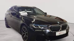 Saphirschwarz metallic Gebraucht 2022 BMW 530e M Sport Kombi | 33.790 € (Guter Preis)