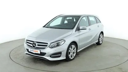 Grau Gebraucht 2015 Mercedes B180 Urban Van / Kleinbus | 15.890 € (Fairer Preis)