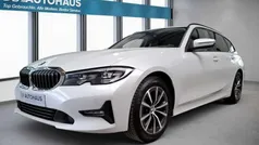 Weiß Gebraucht 2022 BMW 318 Advantage Kombi | 22.880 € (Fairer Preis)