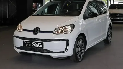 Gebraucht VW e-up! Style 61 kW (83 PS) 2021 Pure white Kleinwagen