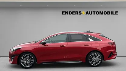 Neu Kia ProCeed 140 PS (102 kW) 2025 Rot Kleinwagen