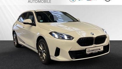 Gebraucht BMW 118 Efficient Dynamics 150 PS (110 kW) 2025 Alpinweiß Kleinwagen