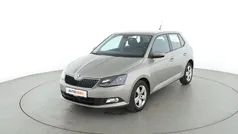 Grau Gebraucht 2016 Skoda Fabia Style Limousine | 14.440 € (Fairer Preis)