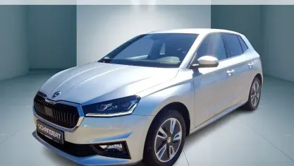 Begagnad Skoda Fabia Style 110 HK (80 kW) 2023 Silver Halvkombi