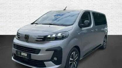 Nouă Peugeot Traveller Allure 179 CP (131 kW) 2026 Argintiu Monovolum