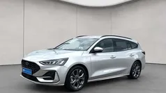 Silber Gebraucht 2024 Ford Focus ST-Line X Kombi | 24.490 € (Guter Preis)