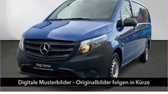 Blau Gebraucht 2021 Mercedes Vito Van / Kleinbus | 20.766 € (Fairer Preis)