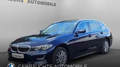 Blau Gebraucht 2021 BMW 320 Efficient Dynamics Kombi | 31.490 € (Fairer Preis)