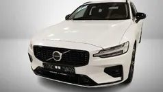 Crystal white pearl / metallic Gebraucht 2023 Volvo V60 Plus Kombi | 40.000 € (Fairer Preis)