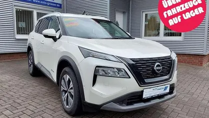 Weiß Gebraucht 2024 Nissan X-Trail N-Connecta SUV | 34.490 € (Superpreis)
