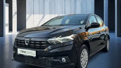 Używany Dacia Sandero Comfort 91 KM (66 kW) 2021 Czarny Sedan/Limuzyna