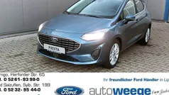 Blau (metallic) Gebraucht 2023 Ford Fiesta Titanium Kleinwagen | 16.990 € (Superpreis)