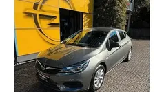 Grau Gebraucht 2021 Opel Astra Edition Limousine | 13.990 € (Fairer Preis)