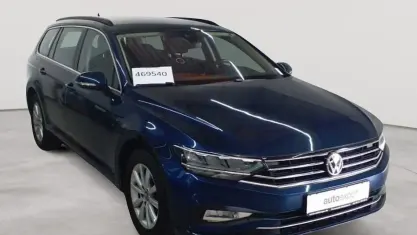 Gebraucht VW Passat Business 150 PS (110 kW) 2020 Aquamarinblau metallic Kombi