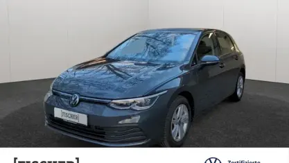 Gebraucht VW Golf VIII Life 116 PS (85 kW) 2023 Grau Limousine