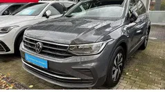Grau Gebraucht 2022 VW Tiguan Active SUV | 28.490 € (Fairer Preis)