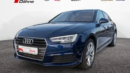 Gebraucht Audi A4 Ambiente 190 PS (139 kW) 2019 Navarrablau metallic Limousine