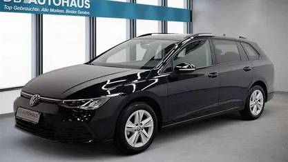 Gebraucht VW Golf VIII Life 110 PS (80 kW) 2024 Schwarz Kombi