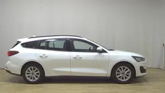 Weiss Gebraucht 2022 Ford Focus Cool & Connect Kombi | 11.480 € (Fairer Preis)