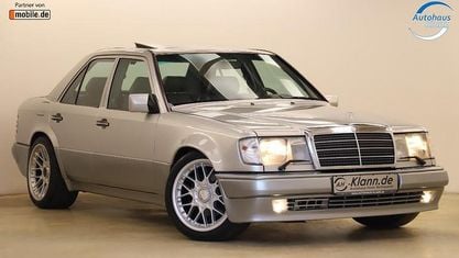 Brugt Mercedes E500 326 HK (239 kW) 1991 Sølv Sedan