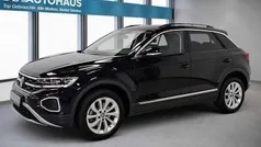 Schwarz Gebraucht 2023 VW T-Roc Style SUV | 28.480 € (Fairer Preis)