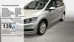 Oyster silver Gebraucht 2024 VW Touran Comfortline Van / Kleinbus | 29.720 € (Guter Preis)