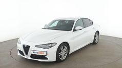 Gebraucht 2017 Alfa Romeo Giulia Super Limousine | 18.200 € (Fairer Preis)