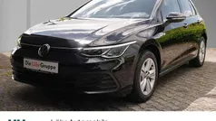 Deep black perleffekt Gebraucht 2023 VW Golf VIII Life Limousine | 24.980 € (Guter Preis)