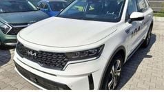Schneeweiß Gebraucht 2024 Kia Sorento 2 SUV | 41.990 € (Guter Preis)