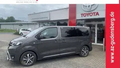 Gebraucht 2024 Toyota Proace Verso Team Kombi | 43.790 € (Fairer Preis)