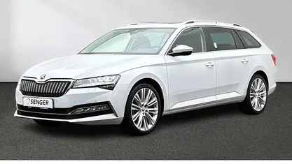 Gebraucht Skoda Superb Style 218 PS (160 kW) 2023 Weiß Kombi