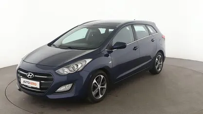 Blau Gebraucht 2016 Hyundai i30 Trend Kombi | 9.570 € (Fairer Preis)