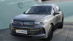 Grau Gebraucht 2024 VW Tiguan Life SUV | 37.530 € (Fairer Preis)