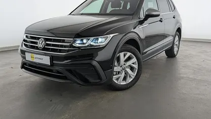 Gebraucht VW Tiguan Allspace Life 200 PS (147 kW) 2024 Deep black SUV