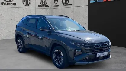 Gebraucht Hyundai Tucson Trend 239 PS (175 kW) 2025 Grau SUV