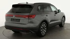 Silizium grau metallic Gebraucht 2025 VW Touareg SUV | 63.045 € (Fairer Preis)