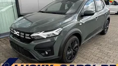 Metalliclackierung safarigrüngrau (lichenkaki) Neu 2025 Dacia Sandero Expression Kleinwagen | 17.345 € (Fairer Preis)