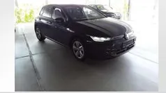 Gebraucht 2024 VW Golf VIII Life Limousine | 25.480 € (Guter Preis)