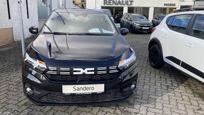 Neu Dacia Sandero Journey 91 PS (66 kW) 2025 Schwarz schwarz Limousine
