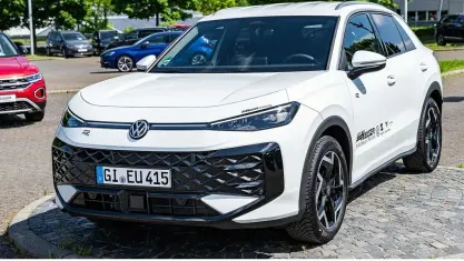 Gebraucht VW T-Roc R-line 150 PS (110 kW) 2026 Weiss SUV