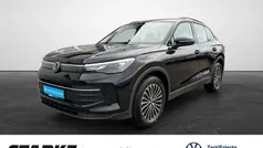 Schwarz Gebraucht 2024 VW Tiguan Life SUV | 36.490 € (Fairer Preis)