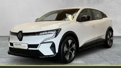 Weiß Gebraucht 2022 Renault Mégane Equilibre Limousine | 26.490 € (Fairer Preis)
