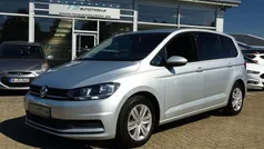 Silber Gebraucht 2017 VW Touran Trendline Van / Kleinbus | 17.950 € (Fairer Preis)