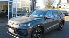 Grau Gebraucht 2025 VW Tayron R-line SUV | 60.950 € (Fairer Preis)