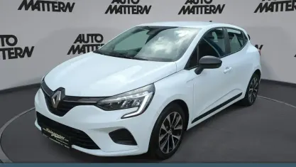 Gebraucht Renault Clio Equilibre 67 PS (49 kW) 2023 Weiß Kleinwagen