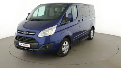 Używany Ford Tourneo Titanium 131 KM (96 kW) 2018 Niebieski